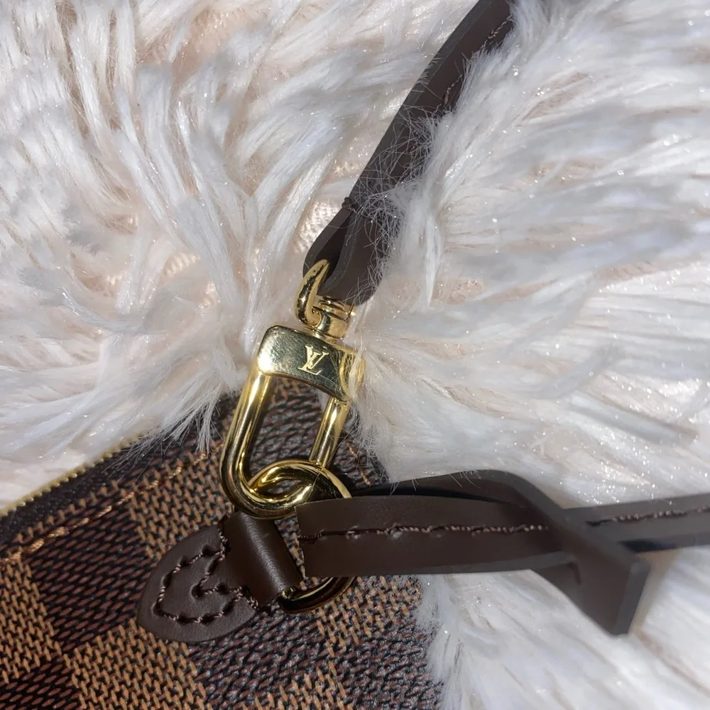 Louis Vuitton Damier Ebene Neverfull GM Wristlet